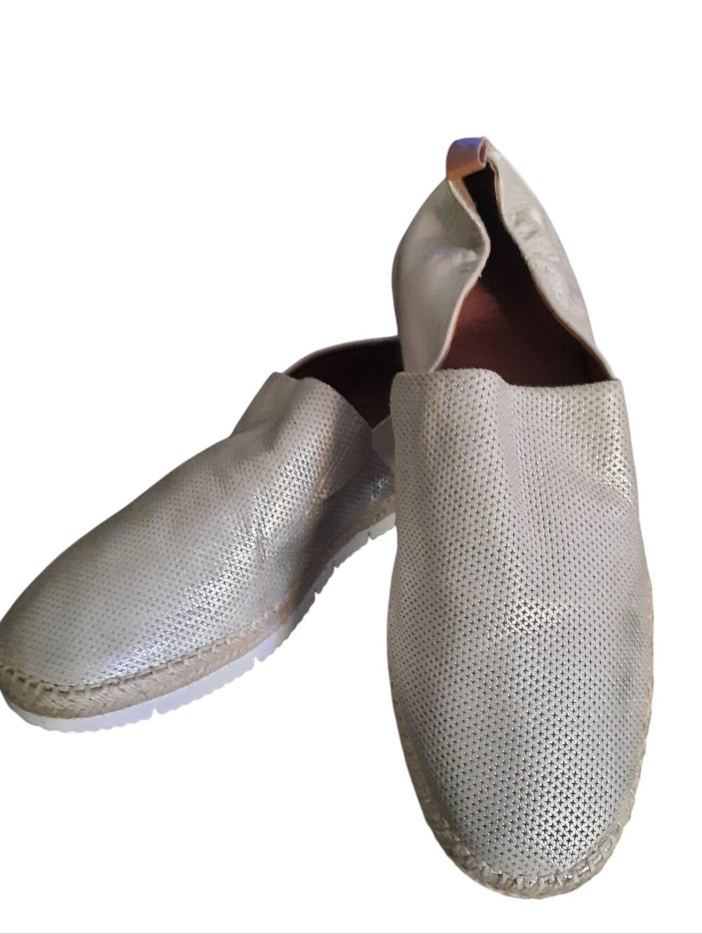 New GENTLE SOULS Silver Leather Lara A-Line Sporty 2 Slip-On Espadrilles Sz 9.5